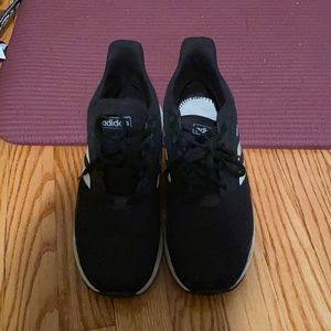 Adidas 6.5Y NO SOLES
